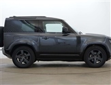 Land Rover Defender Image 5