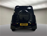 Land Rover Defender Image 6
