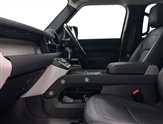 Land Rover Defender Image 3