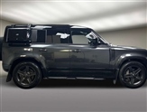 Land Rover Defender Image 5