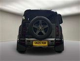 Land Rover Defender Image 6