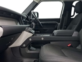 Land Rover Defender Image 3