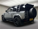 Land Rover Defender Image 2