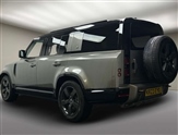 Land Rover Defender Image 2