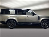 Land Rover Defender Image 5