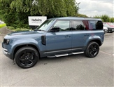 Land Rover Defender Image 3