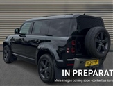 Land Rover Defender Image 2