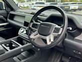 Land Rover Defender Image 5