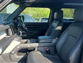 Land Rover Defender Image 3