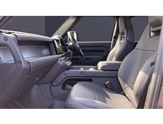 Land Rover Defender Image 3