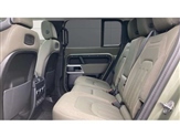 Land Rover Defender Image 4