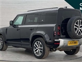 Land Rover Defender Image 5