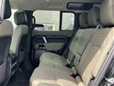 Land Rover Defender Image 4