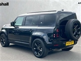 Land Rover Defender Image 2