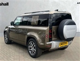 Land Rover Defender Image 2