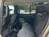 Land Rover Defender Image 4