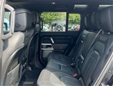 Land Rover Defender Image 4