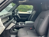 Land Rover Defender Image 3