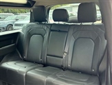 Land Rover Defender Image 4