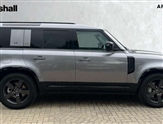 Land Rover Defender Image 5