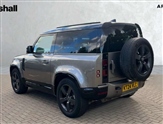 Land Rover Defender Image 2