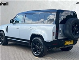 Land Rover Defender Image 2