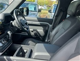 Land Rover Defender Image 3