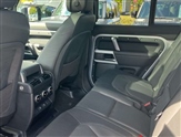 Land Rover Defender Image 4