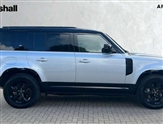 Land Rover Defender Image 5