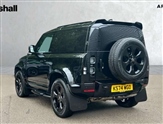 Land Rover Defender Image 2