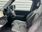 Land Rover Defender Image 3