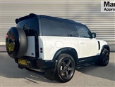 Land Rover Defender Image 3