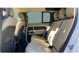 Land Rover Defender Image 4