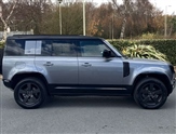 Land Rover Defender Image 5