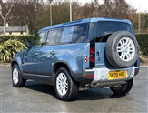 Land Rover Defender Image 2