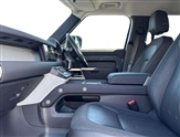 Land Rover Defender Image 3