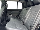 Land Rover Defender Image 4