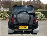 Land Rover Defender Image 6