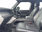 Land Rover Defender Image 3