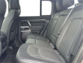 Land Rover Defender Image 4