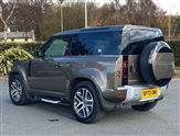 Land Rover Defender Image 2
