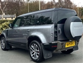 Land Rover Defender Image 2