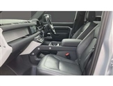 Land Rover Defender Image 3
