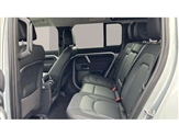 Land Rover Defender Image 4