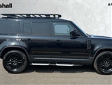 Land Rover Defender Image 5