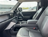 Land Rover Defender Image 3