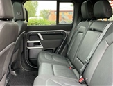 Land Rover Defender Image 4