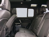 Land Rover Defender Image 4