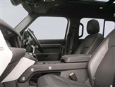 Land Rover Defender Image 3