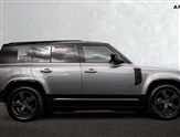Land Rover Defender Image 5